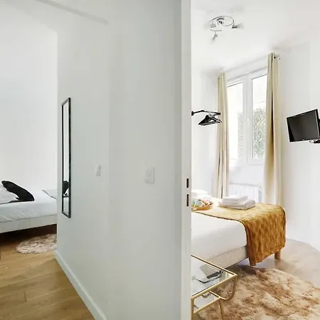 De Charme Lecourbe Apartment Paris