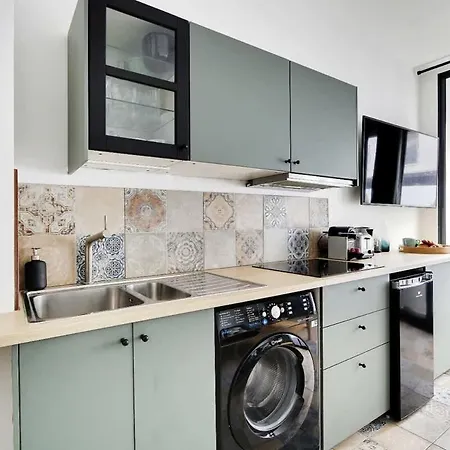 De Charme Lecourbe Apartment